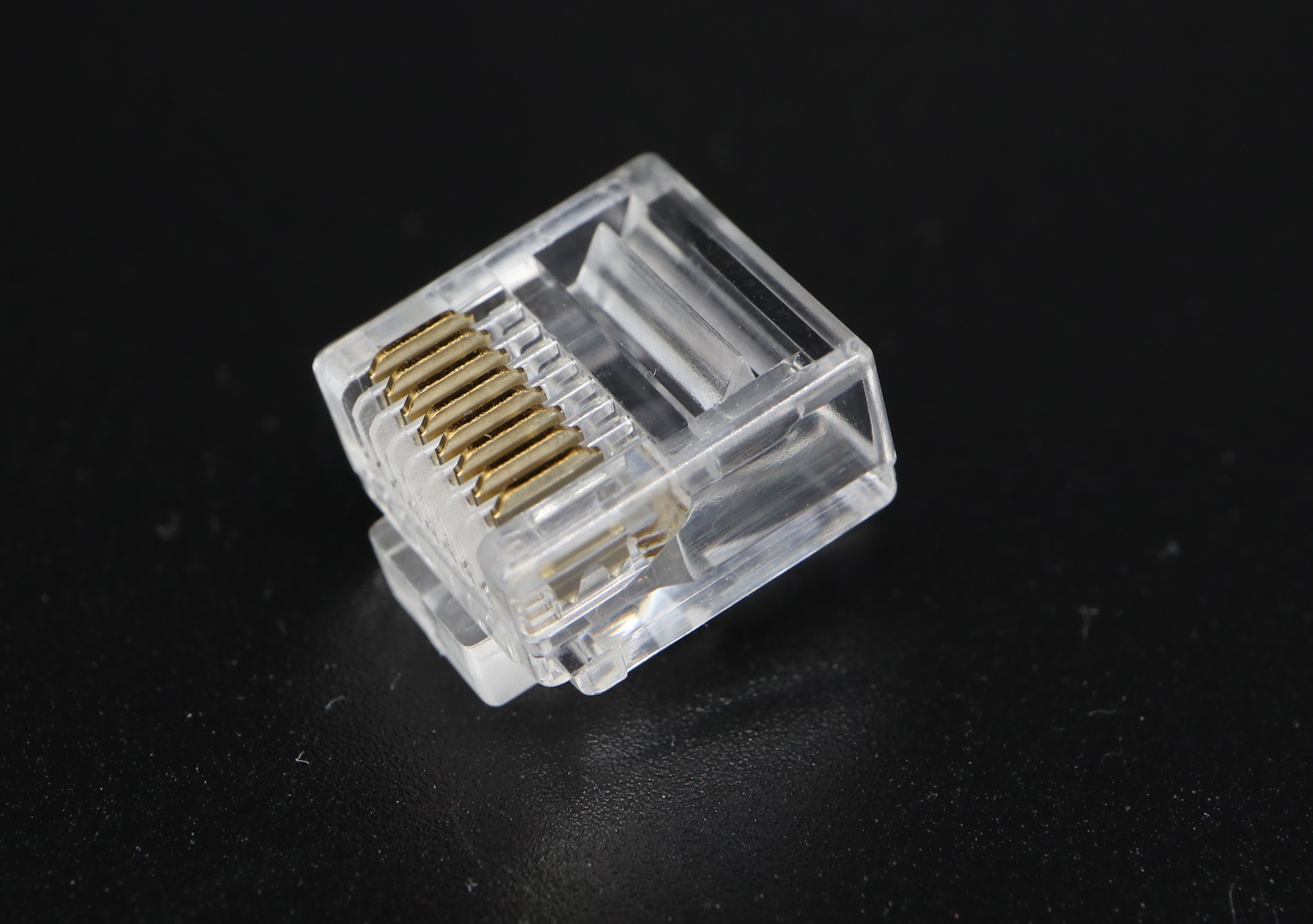 P8-S53-4 RJ45 Modular Plug Cat.5e UTP S-8P8C-R UTP - Small strain relief